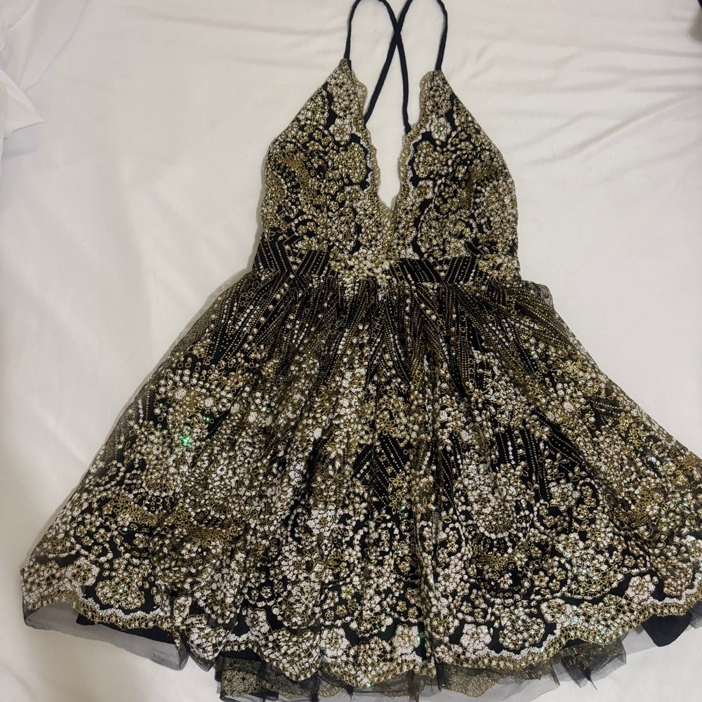 Social Girls Miami Gold Silver Glitter Lace Fit Flare Cocktail Dress Open Back‎